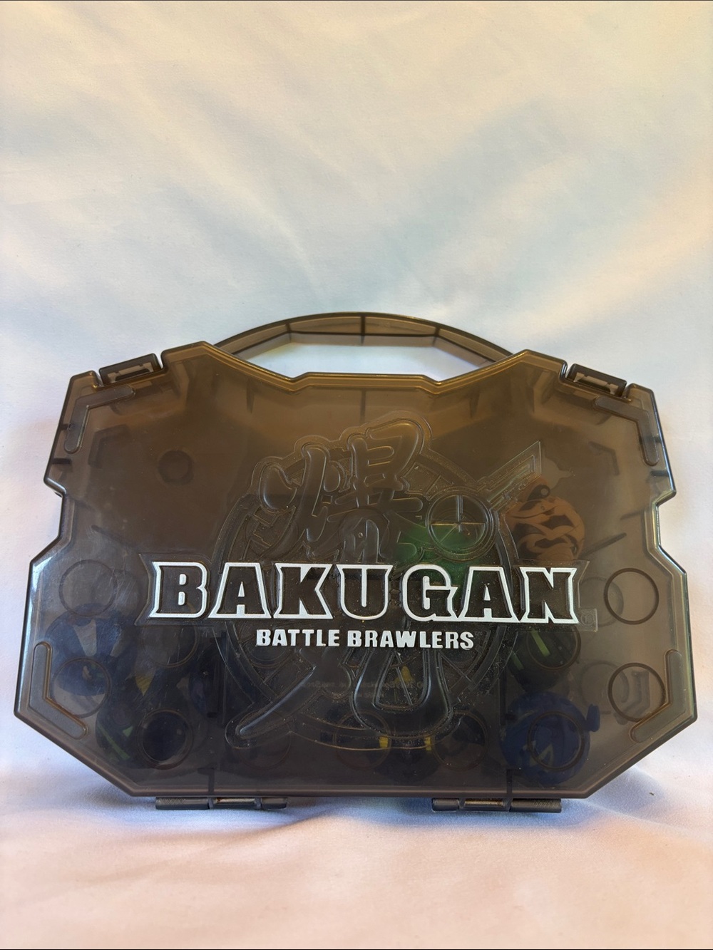 LOT OF 8 OFFICIAL BAKUGAN BATTLE BRAWLERS WITH TRANSLUCENT GREY CARRY CASE - Picture 9 of 12